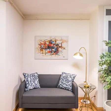 Modern 2 Bedroom Duplex With Garden In Cihangir * Istanbul