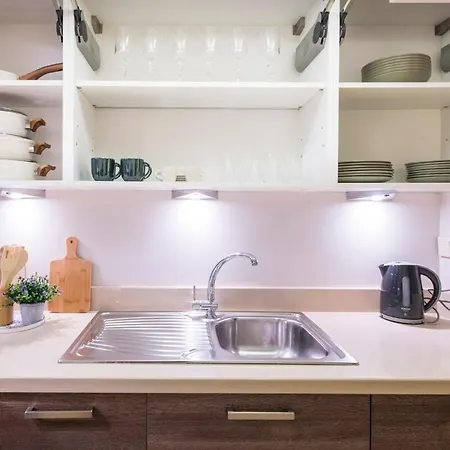 Appartement Modern 2 Bedroom Duplex With Garden In Cihangir *